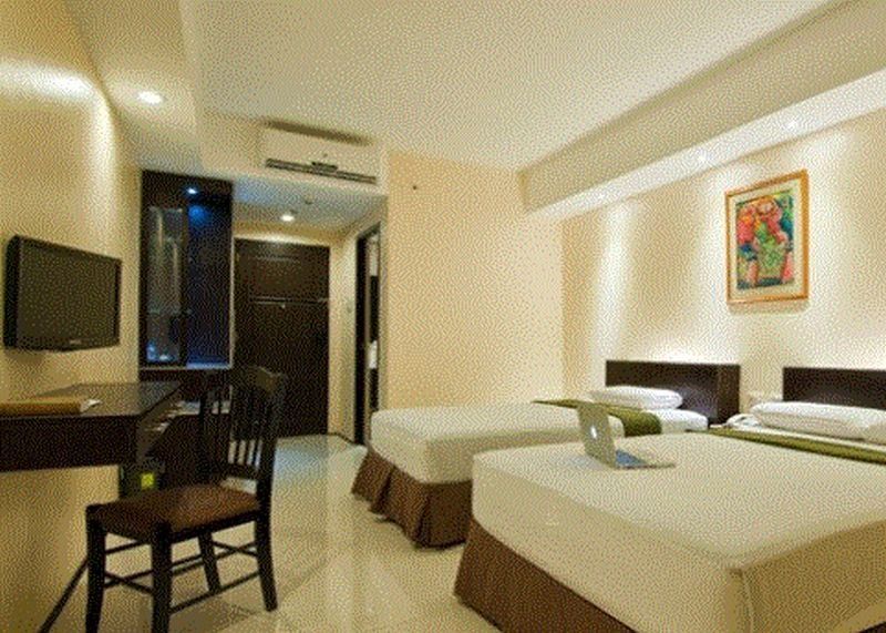 M Citi Suites Cebu Bagian luar foto